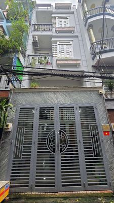 Townhouse 50 m² · 5 bed · Đường Lâm Thị Hố