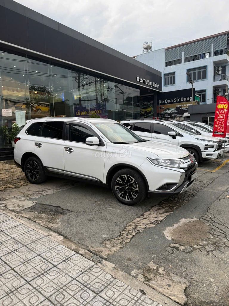 🚖OUTLANDER 2020🚖XE 1 ĐỜI CHỦ🚖BẢO HÀNH HÃNG. Mua bán Ô tô tại Huyện Hóc Môn Tp Hồ Chí Minh được đăng bởi Mymy Mitsubishi Trường Chinh hình 3