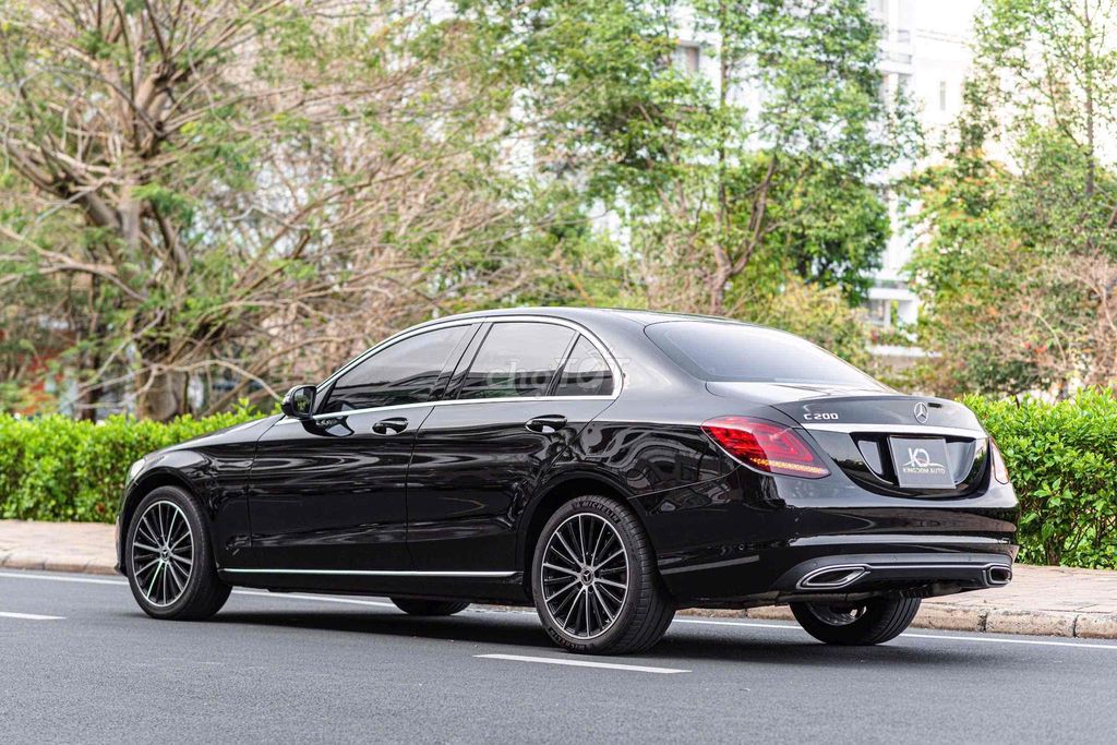 C200 Exclusive model 2022 màu đen siêu đẹp giá tôt. Mua bán Ô tô tại Quận 7 Tp Hồ Chí Minh được đăng bởi Dương Phương hình 7