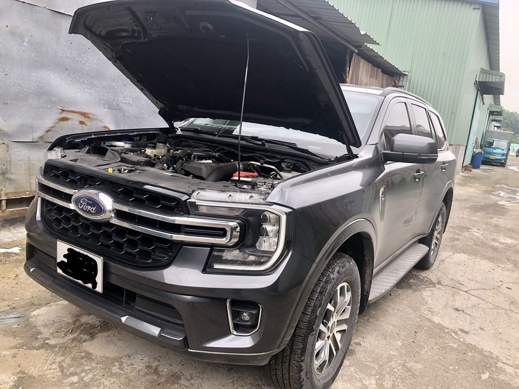 Ford Everest 2022 Ambient 2.0L AT 4x2 - 46000 km. Mua bán Ô tô tại Thành phố Dĩ An Bình Dương được đăng bởi Trần Quang hoàng hình 2