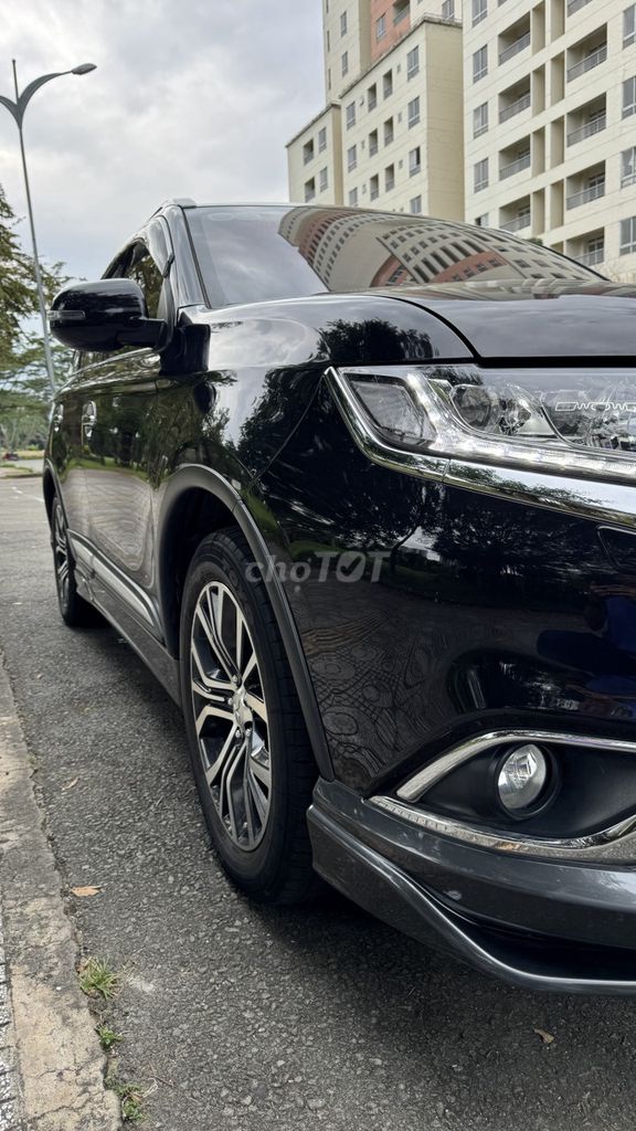 Chủ bán Outlander 2.0 CVT Pre 2018 đk 2019 ODO 58K. Mua bán Ô tô tại Thành phố Thủ Đức Tp Hồ Chí Minh được đăng bởi Tên chưa cung cấp hình 5