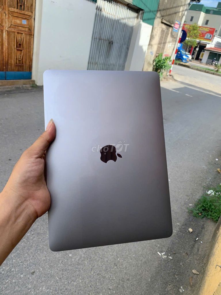 Apple Macbook Pro 2020 i5 13.3 inch 16GB/512GB Xám. Mua bán Laptop tại Huyện Quế Võ Bắc Ninh được đăng bởi Luân hình 1