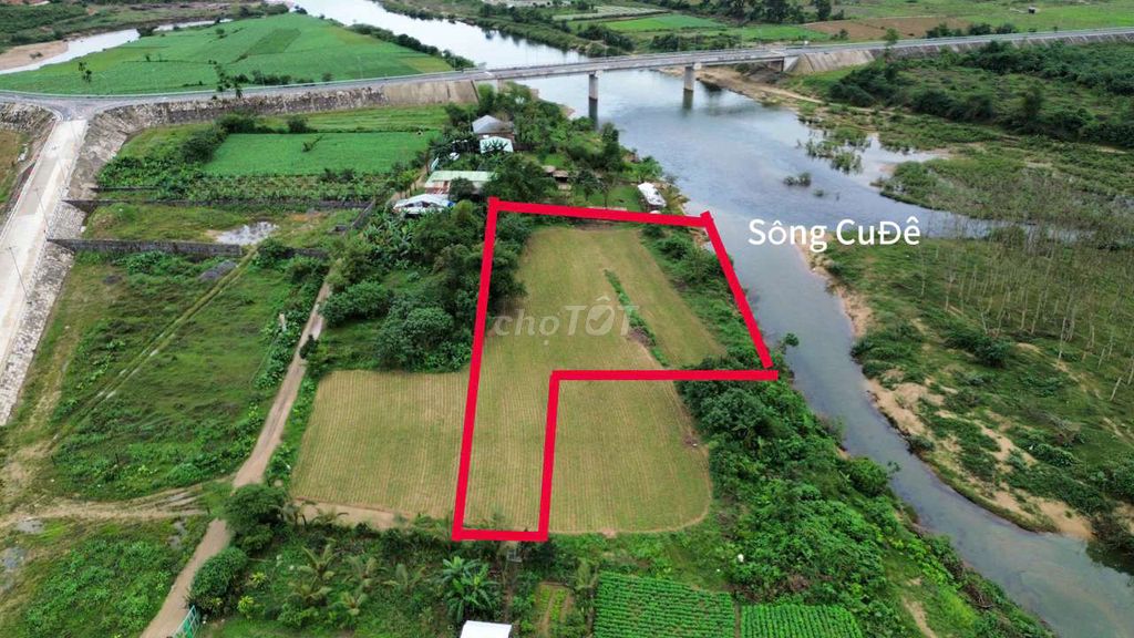 Đất view sông cu đê hòa bắc, 2400m2 có 600m2 đất ở giá rẻ