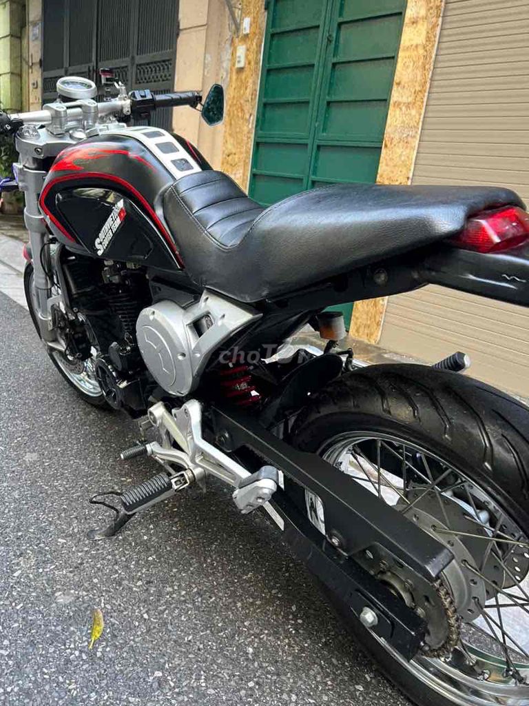 GPX Genteleman 200cc Xe đep lướt mới keng pkl moto. Mua bán Xe máy tại Quận Cầu Giấy Hà Nội được đăng bởi Tong motor xe may hình 7