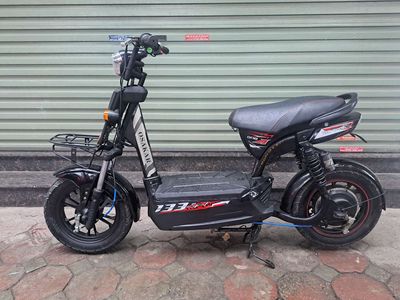 Bán xe điện Giant 133s plus của hãng Osakar. Mua bán Xe điện tại Quận Đống Đa Hà Nội được đăng bởi Thiên Hương