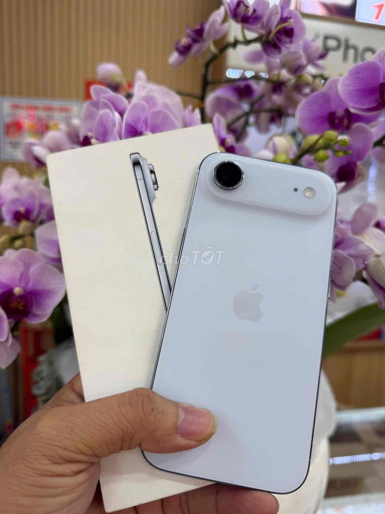 Apple iPhone SE 256GB Trắng Như mới. Mua bán Điện thoại tại Thành phố Đồng Xoài Bình Phước được đăng bởi Hoàng  Minh Phụng hình 1