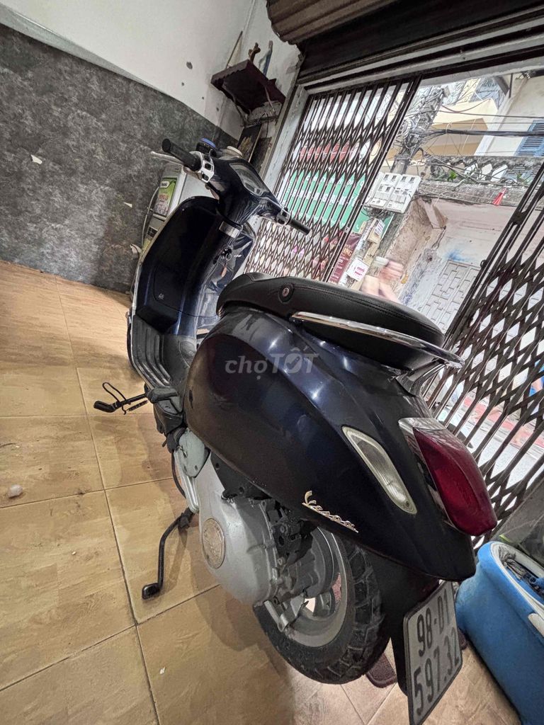 Piaggio Vespa Primavera Импортная Серая