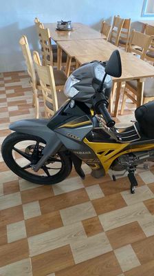 Yamaha Sirius Xám, vàng