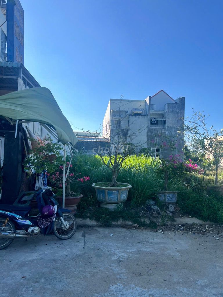 đất chính chủ 10x19m, mặt tiền đường 16m, full thổ cư, 9tr/m2 đất chính chủ 10x19m, mặt tiền đường 16m, full thổ cư, 9tr/m2