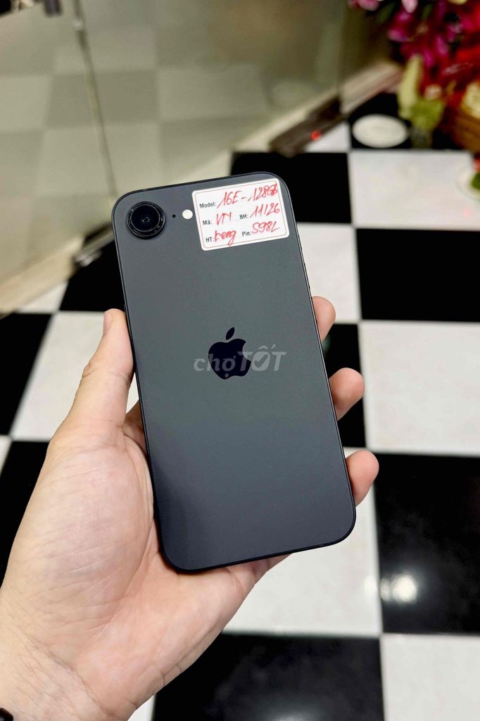 Apple iPhone 16E 128GB Đen Như mới. Mua bán Điện thoại tại Quận Đống Đa Hà Nội được đăng bởi Lâm Bảo Tuyên hình 1