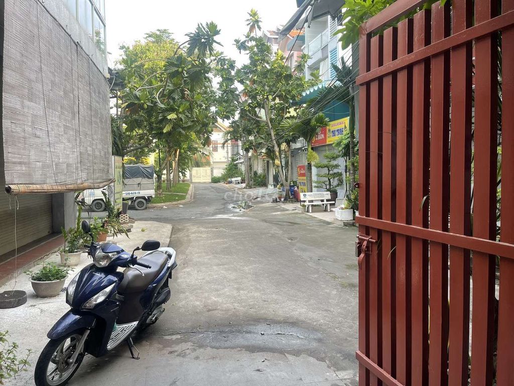 Cho thuê nhà nguyên căn đường số 1, P.Tân Phú, Quận 7