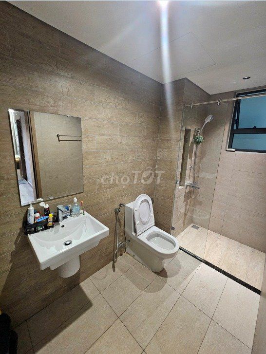 Cho thuê căn hộ Diamond Alnata 200m² 3PN 2WC Giá 27Tr/tháng