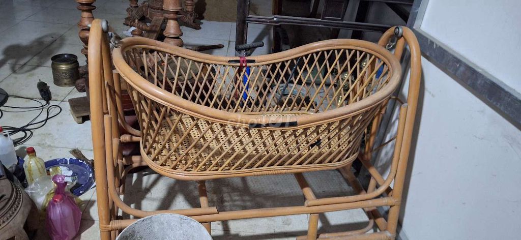 Nôi em bé Tre Nâu. Mua bán Mẹ và bé tại Huyện Bình Chánh Tp Hồ Chí Minh được đăng bởi nguyễn trịnh ngân ngọc hình 1
