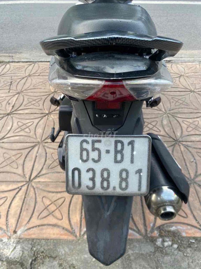 AIR BLADE FI. Mua bán Xe máy tại Quận Ô Môn Cần Thơ được đăng bởi Trần Sang hình 1