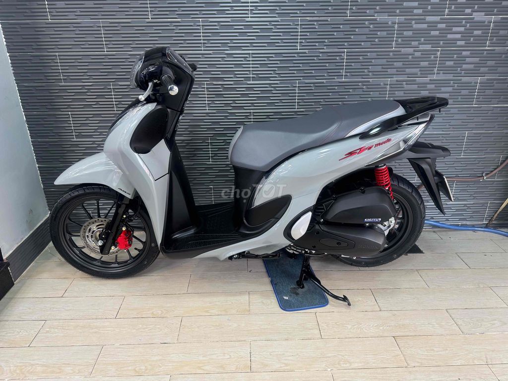Honda SH mode 2025 Xám Xi măng Bs Sài Gòn. Mua bán Xe máy tại Quận Bình Thạnh Tp Hồ Chí Minh được đăng bởi kelwin hình 3