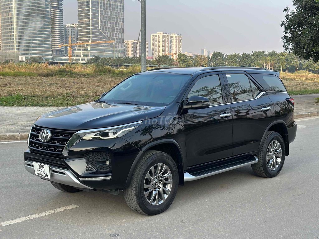 Toyota Fortuner 2021 2.7V 4x4 2 Cầu Máy Xăng Nhập. Mua bán Ô tô tại Quận Cầu Giấy Hà Nội được đăng bởi Vũ Kiên hình 4