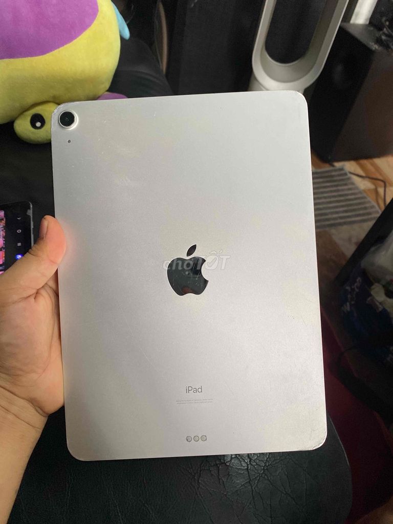 ipad air 4 wjfj. Mua bán Máy tính bảng tại Quận 7 Tp Hồ Chí Minh được đăng bởi Vuduythang hình 1