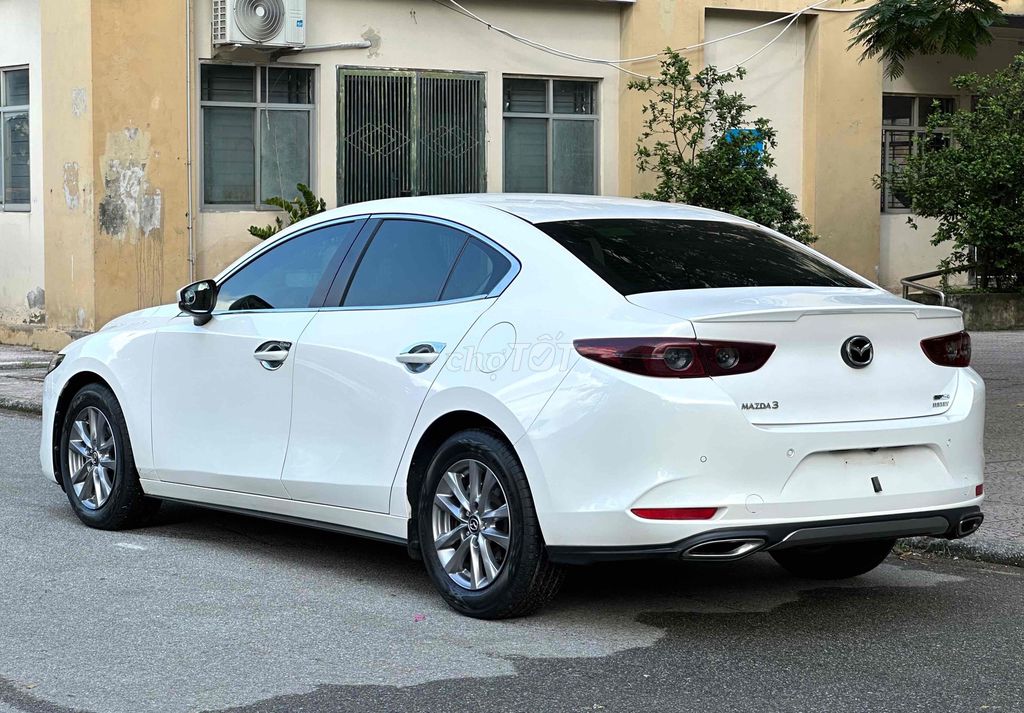 Mazda 3 2020 Sedan 1.5L Luxury - 30000 km. Mua bán Ô tô tại Quận Cầu Giấy Hà Nội được đăng bởi Trương Đức Trung hình 8