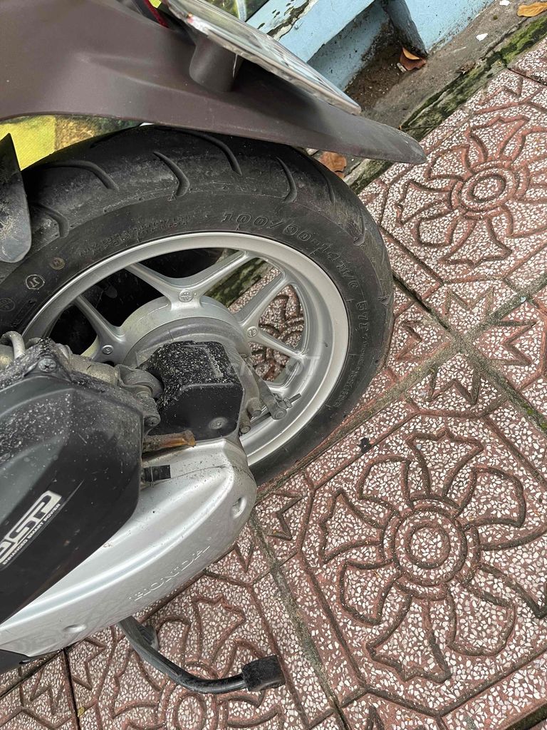 Honda SH Mode 2016 Đặc biệt Trắng nâu tem gold0000. Mua bán Xe máy tại Quận 10 Tp Hồ Chí Minh được đăng bởi Shop Chất hình 7