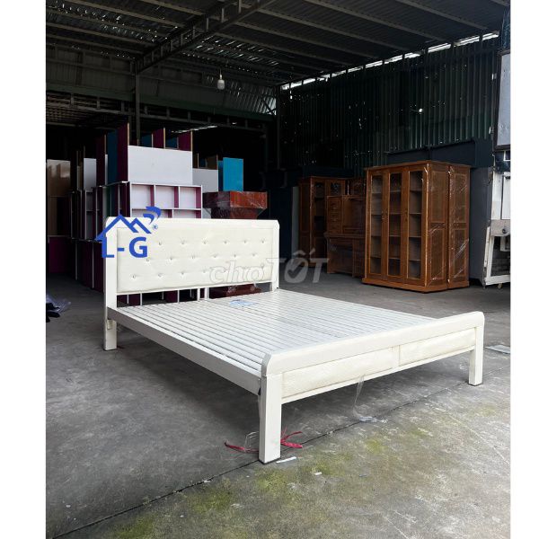 GIƯỜNG SẮT )GIƯỜNG SẮT$GIƯỜNG SẮT!GIƯỜNG SẮT@. Mua bán Giường, chăn ga gối nệm tại Thị xã Tân Uyên Bình Dương được đăng bởi NỘI THẤT LÂM GIA PHÁT  hình 1