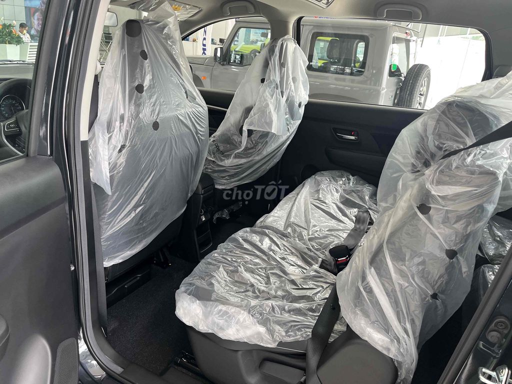 Suzuki XL7 Black Edition đặc biệt LIÊN HỆ ĐĂT XE. Mua bán Ô tô tại Quận 12 Tp Hồ Chí Minh được đăng bởi SUZUKI VIỆT LONG  hình 7