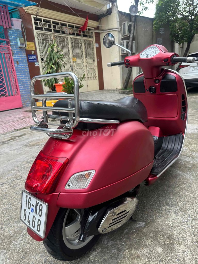 vespa GTS 125 nhập Ý 2005. cavet đầy đủ. Mua bán Xe máy tại Quận Bình Thạnh Tp Hồ Chí Minh được đăng bởi Cửa hàng bán xe cũ hcm bình thạnh hình 7