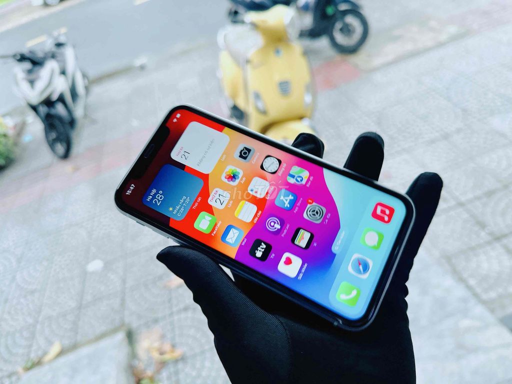 iPhone XR 128G trắng quốc tế keng Áp pin rin 97%. Mua bán Điện thoại tại Quận Hải Châu Đà Nẵng được đăng bởi Hoàng Anh Tuấn hình 1