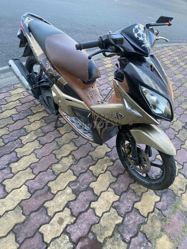 Yamaha No4 màu Vàng đồng. Mua bán Xe máy tại Quận Tân Bình Tp Hồ Chí Minh được đăng bởi Tý tay ga hình 4