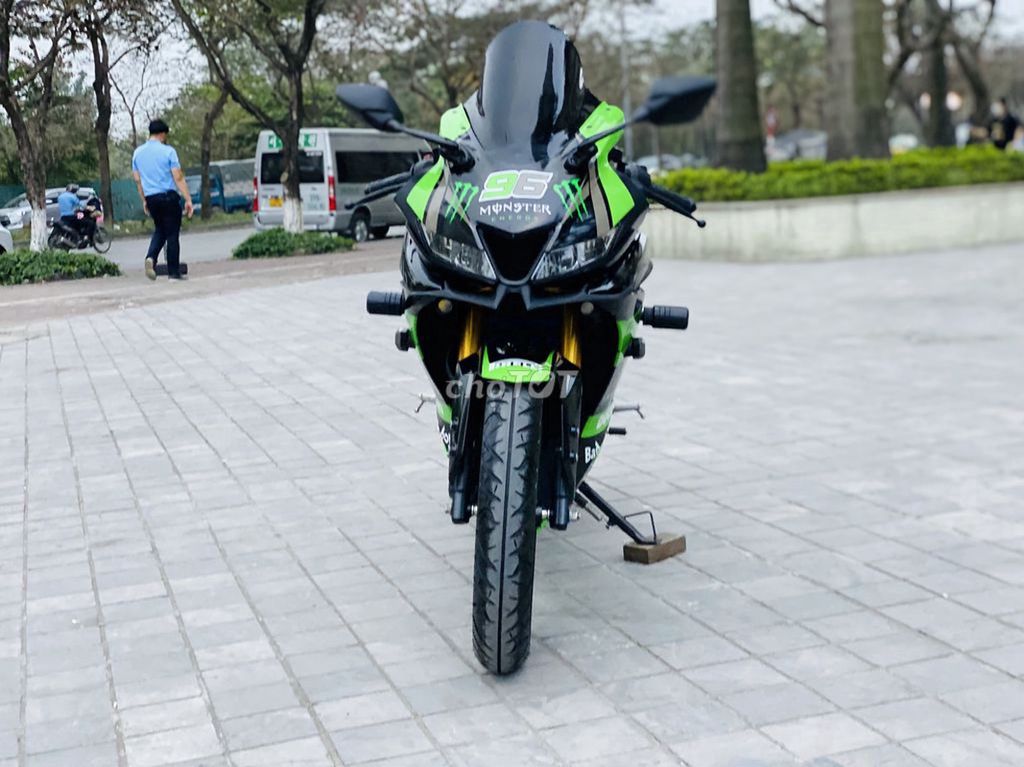 Yamaha R15 V3 Xanh Đề Can Kín Xe 2022 Dáng Sport