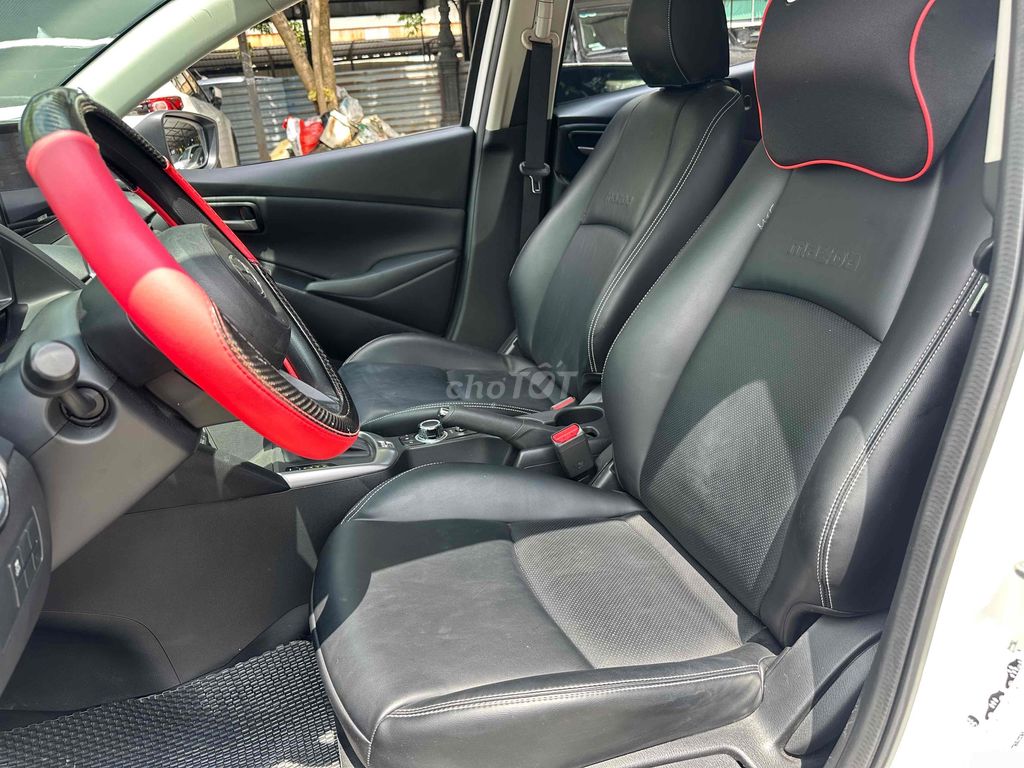 Mazda 2 2020 1.5 AT Deluxe - 38000 km Trắng. Mua bán Ô tô tại Quận Cầu Giấy Hà Nội được đăng bởi Vũ Kiên hình 9