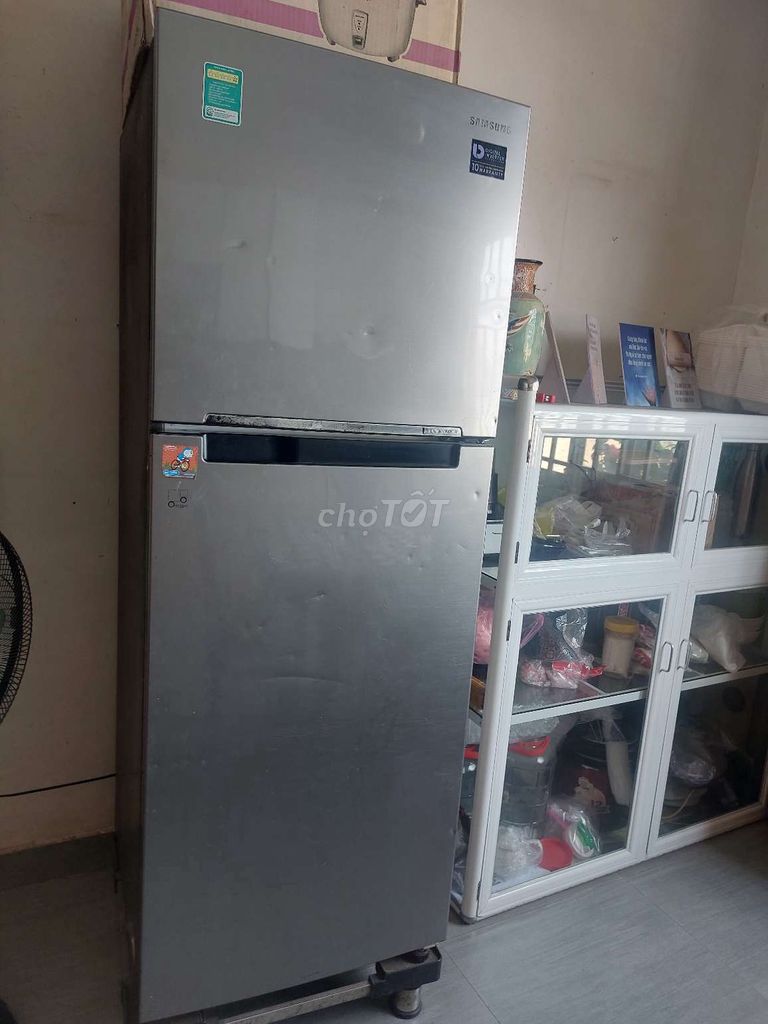 Tủ lạnh Samsung RT29K5012S8 Bạc. Mua bán Tủ lạnh tại Quận 8 Tp Hồ Chí Minh được đăng bởi HỒNG TỶ MUỘI hình 1