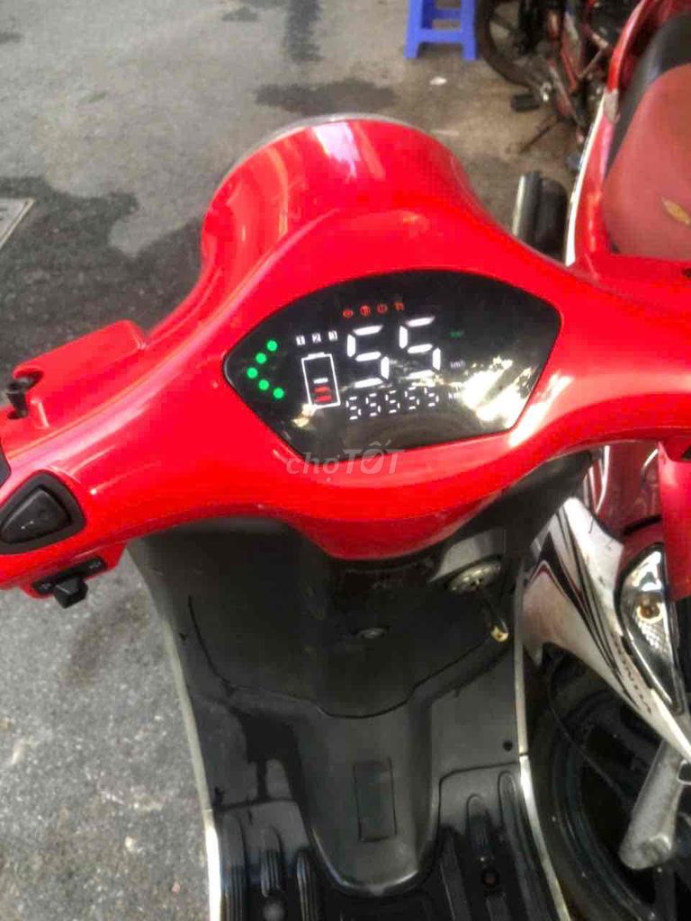 Электроскутер OK Bike Vespa красный