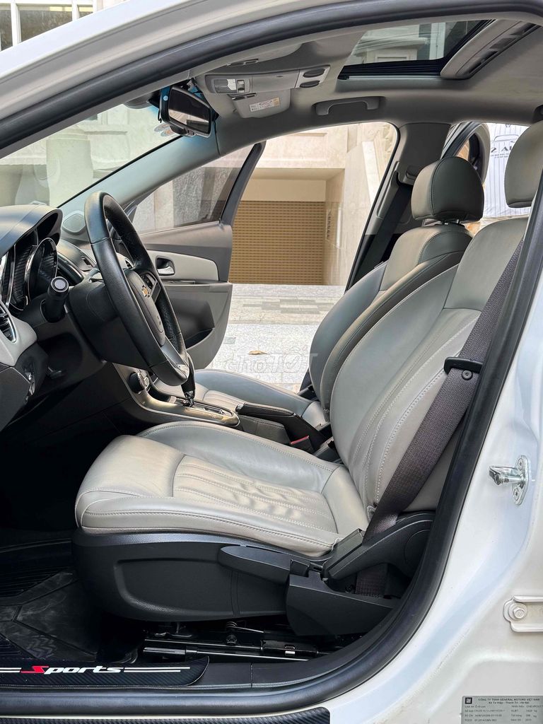 Chevrolet Cruze LTZ 2015 mẫu mới siêu đẹp. Mua bán Ô tô tại Thành phố Thủ Đức Tp Hồ Chí Minh được đăng bởi Hoà Xe Cũ hình 11