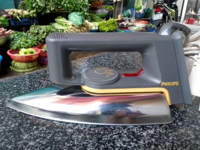 Bàn ủi khô Philips HD1172 1100 Watt còn đẹp 95% 😍. Mua bán Nội thất, đồ gia dụng khác tại Quận 10 Tp Hồ Chí Minh được đăng bởi Old Chilli Second Hand Shop