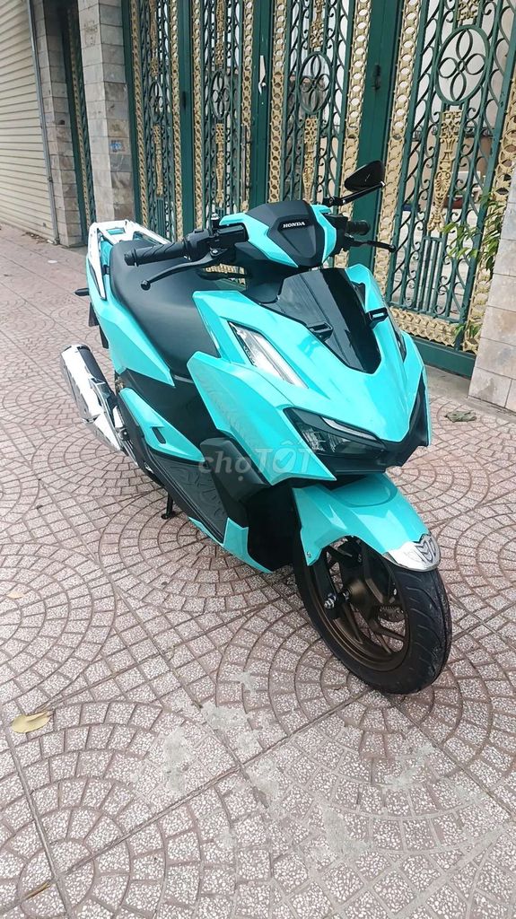 Vario 160 ABS chính chủ ký giấy. Mua bán Xe máy tại Quận 12 Tp Hồ Chí Minh được đăng bởi Hoang Long hình 2