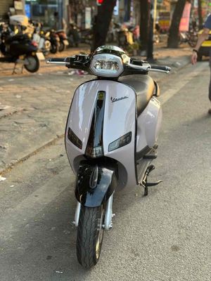vespa lướt đăng kí 2022 bình mới thay 2k24. Mua bán null tại Quận Cầu Giấy Hà Nội được đăng bởi Xe Điện 257 Hoàng Quốc Việt 