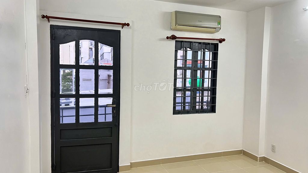 Phòng cho thuê Trung Tâm Quận 1 (5 phút tới phố đi bộ Bùi Viện)