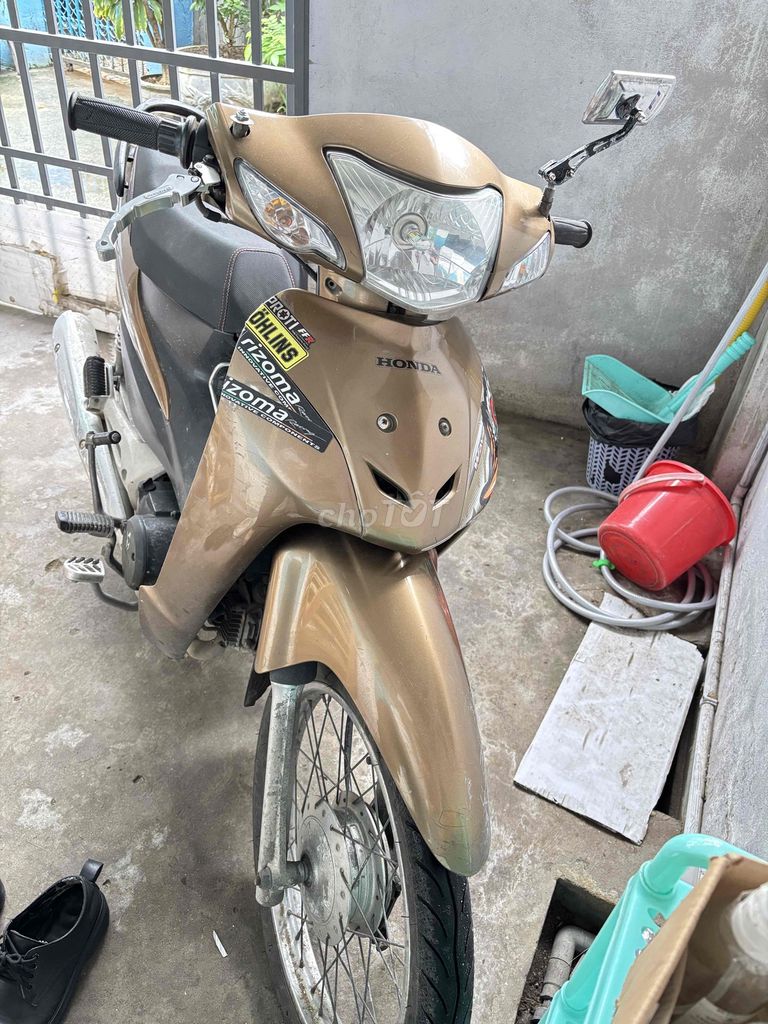 Honda Wave Alpha 2012 Vàng đồng. Mua bán Xe máy tại Thành phố Nha Trang Khánh Hòa được đăng bởi Sói Nhỏ Garden hình 2