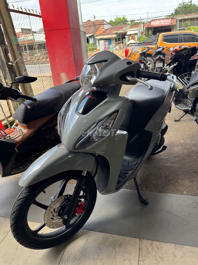 Honda Vision 2024 Thể thao bánh lớn Xám. Mua bán Xe máy tại Huyện Trảng Bom Đồng Nai được đăng bởi phương hình 2