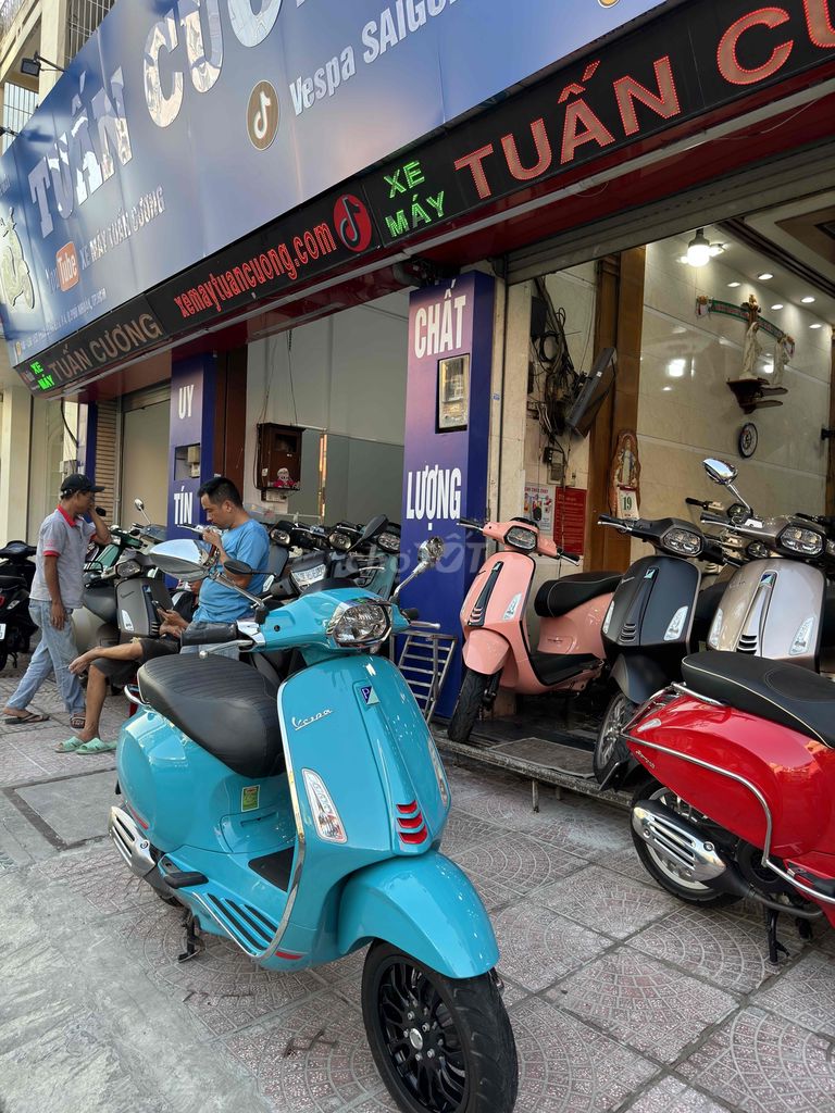 VESSPA SPINT-2022  Màu xanh nguyên zin từ trong hs. Mua bán Xe máy tại Quận Phú Nhuận Tp Hồ Chí Minh được đăng bởi vespa cũ PiAGIO Cao Cấp TUẤN CƯƠNG SAIGON  hình 5