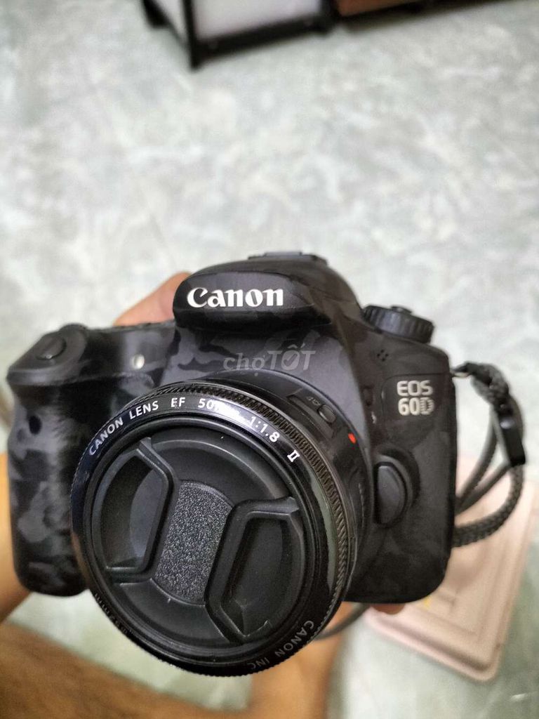Body Máy ảnh Canon EOS 60D. Mua bán Máy ảnh, Máy quay tại Huyện Tây Sơn Bình Định được đăng bởi Luan Nguyen hình 1