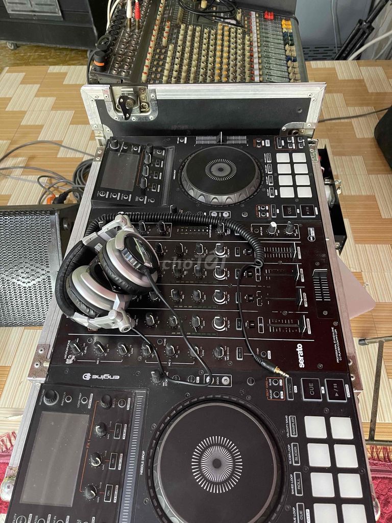 Bàn DJ CMX 800 Đen. Mua bán Nhạc cụ tại Thành phố Cà Mau Cà Mau được đăng bởi Huy keyboard hình 1