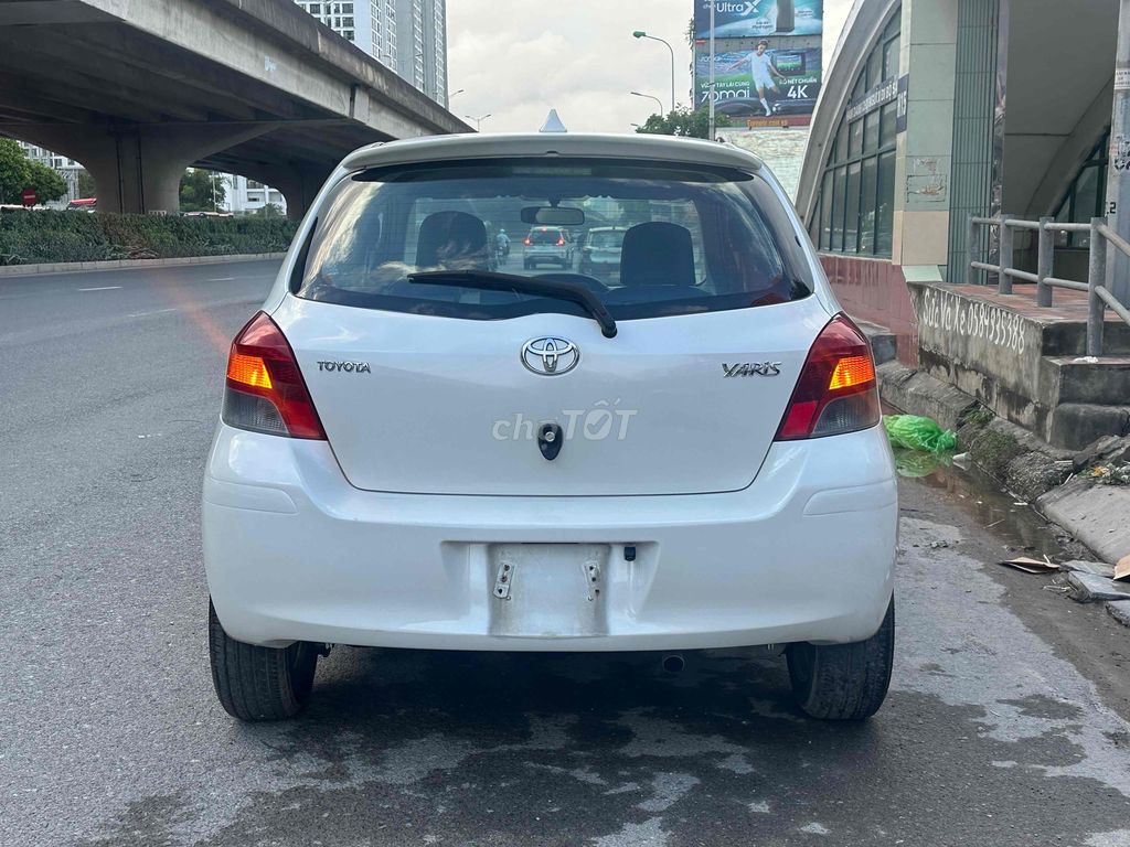 Toyota Yaris 2010 1.3 AT - 120000 km. Mua bán Ô tô tại Huyện Thanh Trì Hà Nội được đăng bởi NHẬT DOANH AUTO  hình 5