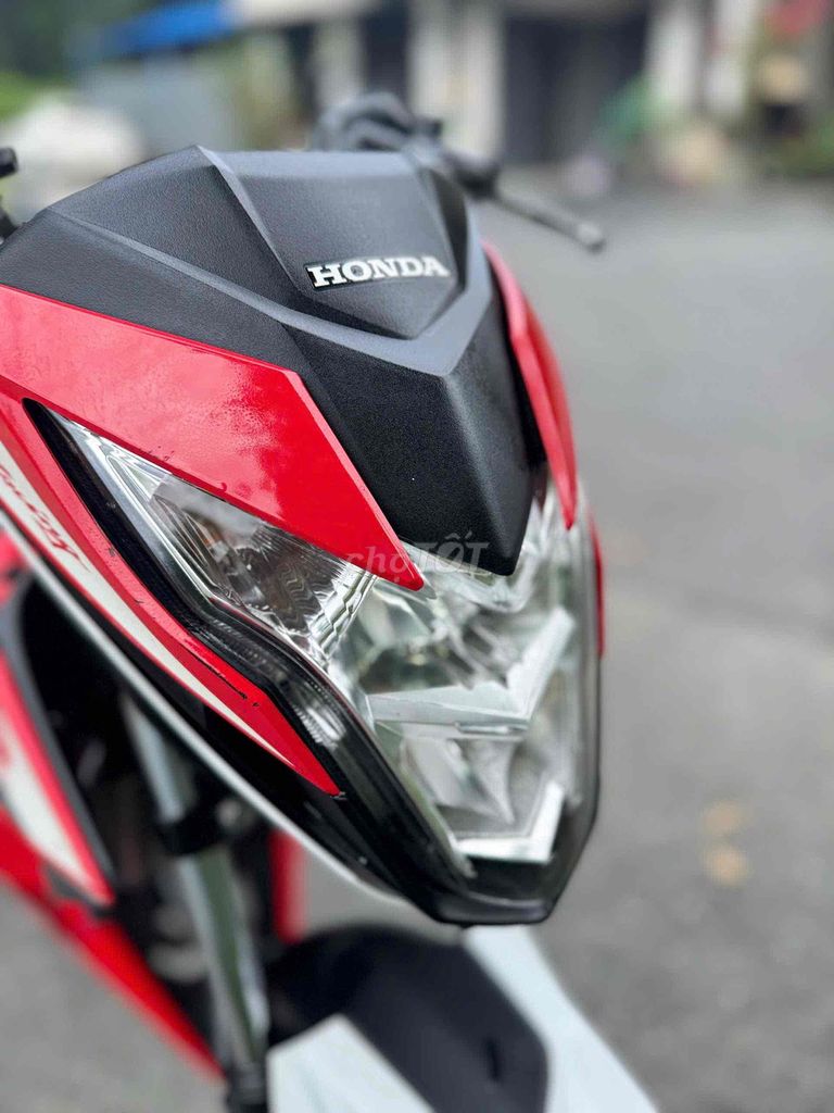 Honda Sonic 2019 Đỏ Trắng Đen. Mua bán Xe máy tại Huyện Củ Chi Tp Hồ Chí Minh được đăng bởi HuỳnhLâm Bổn hình 4