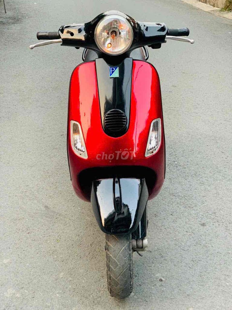 PIAGGIO VESPA 125cc - ĐK 2010 - HỖ TRỢ GÓP. Mua bán Xe máy tại Quận Gò Vấp Tp Hồ Chí Minh được đăng bởi CẦM ĐỒ NĂM LINH hình 1