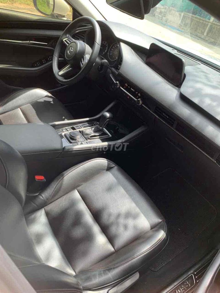 Mazda 3 2023 1.5L Luxury - 350000 km 1chu mua mới. Mua bán Ô tô tại Thị xã Hương Thủy Thừa Thiên Huế được đăng bởi Đình vê hình 5