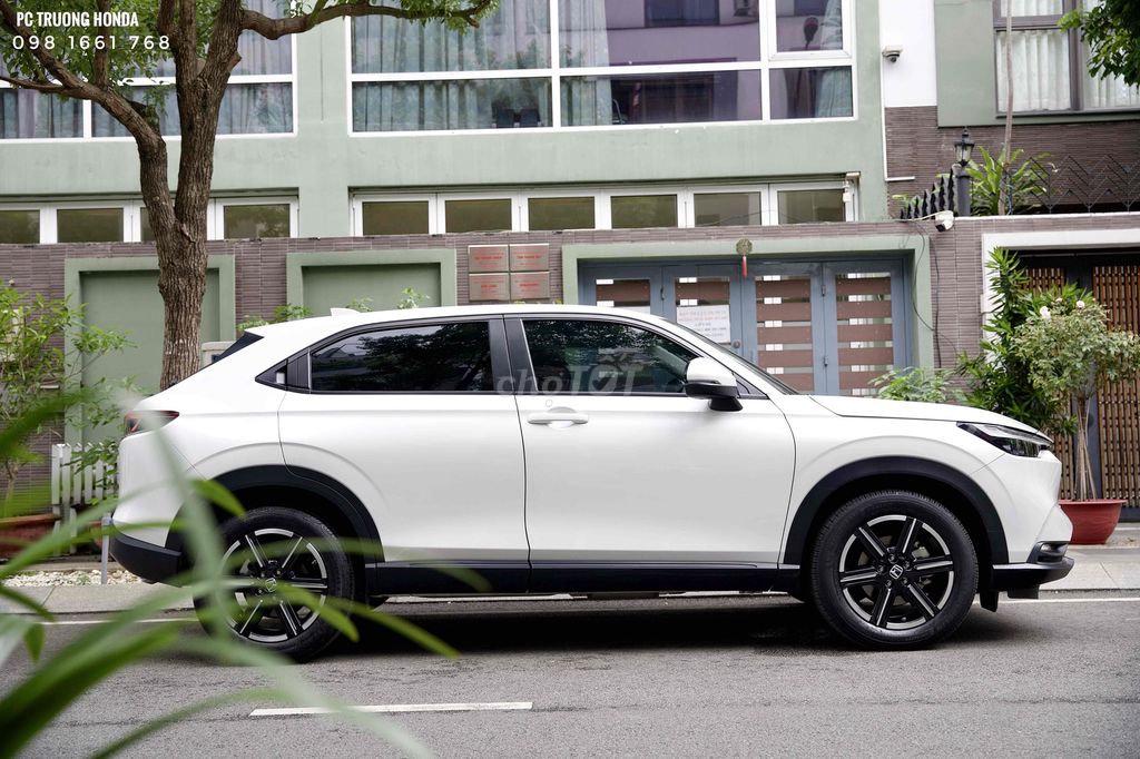 HRV G SENSING MẪU 2024,ODO: 2.000KM, SƠN ZIN 100%. Mua bán Ô tô tại Quận 10 Tp Hồ Chí Minh được đăng bởi PC Trương hình 3