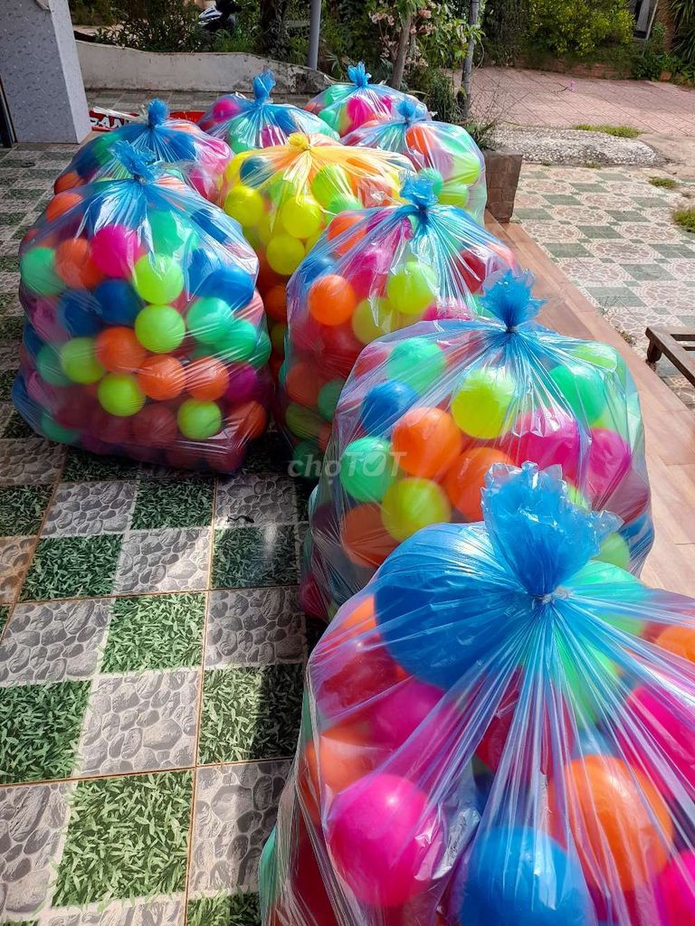 Bóng chơi nhà banh Nhựa Nhiều màu Còn mới. Mua bán Mẹ và bé tại Thành phố Buôn Ma Thuột Đắk Lắk được đăng bởi Nguyễn Thị Như Quỳnh hình 1