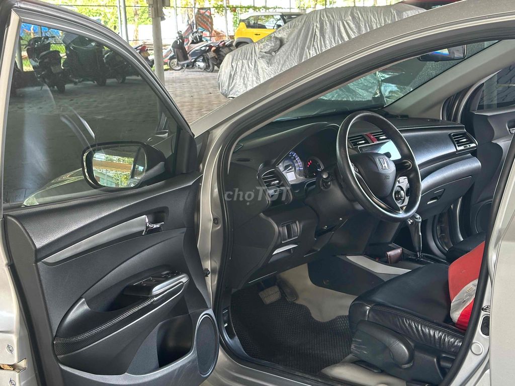 Honda City 2014 - 114000 km. Mua bán Ô tô tại Quận 7 Tp Hồ Chí Minh được đăng bởi Đinh Thế Quang hình 7