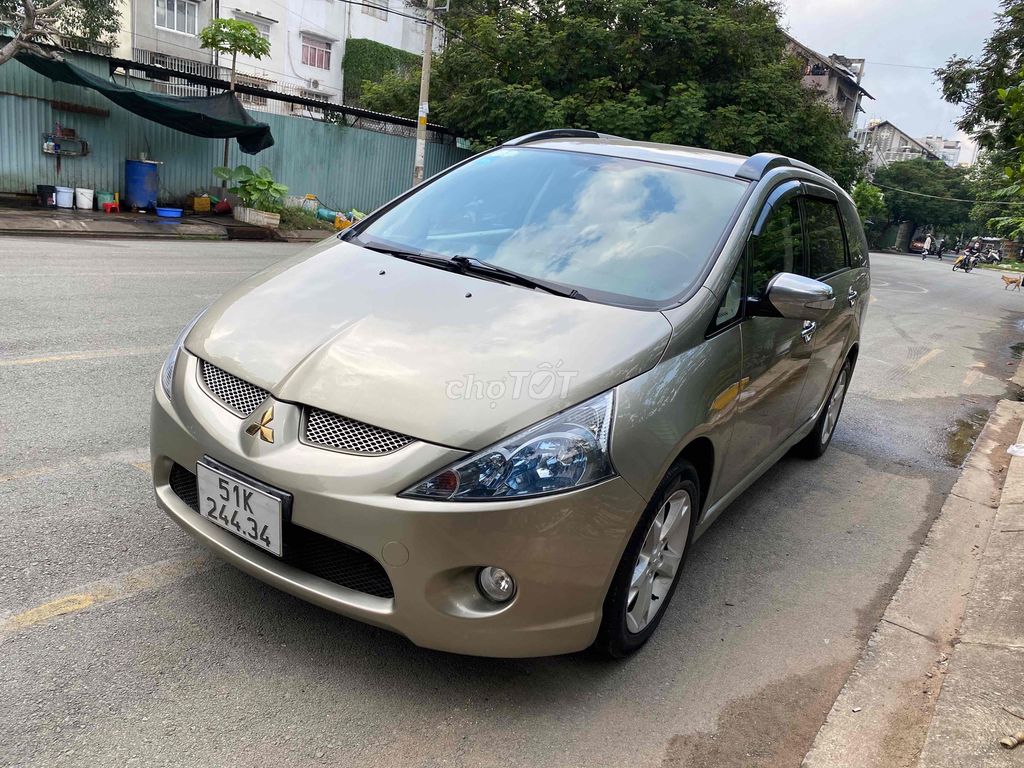 Mitsubishi Grandis 2009 2.4 Mivec - 120000 km. Mua bán Ô tô tại Quận 8 Tp Hồ Chí Minh được đăng bởi Son hình 5